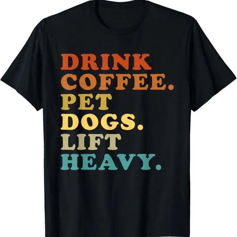 Camiseta Divertida Perros Gimnasio - Café y Pesas Estilo Retro Vintage
